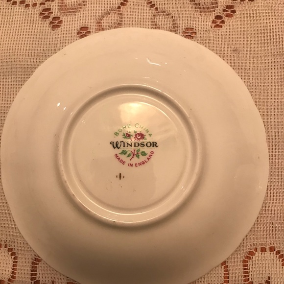 Windsor Bone China Tea Cup - Picture 5 of 6